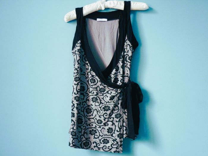 Debardeur Femme Mim S 36 decolleté cache coeur noir gris TBE
