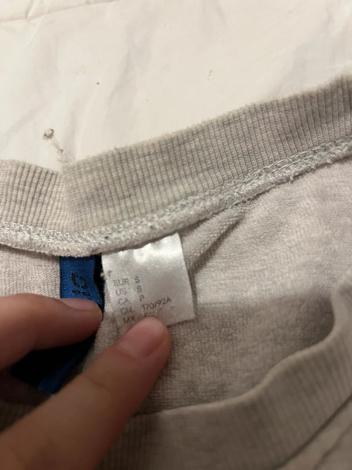 pull gris h&m - photo numéro 3