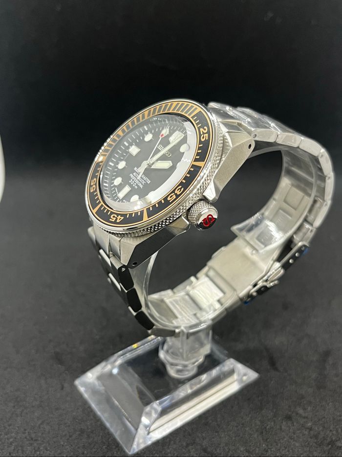 Montre custom 44mm automatique verre saphir