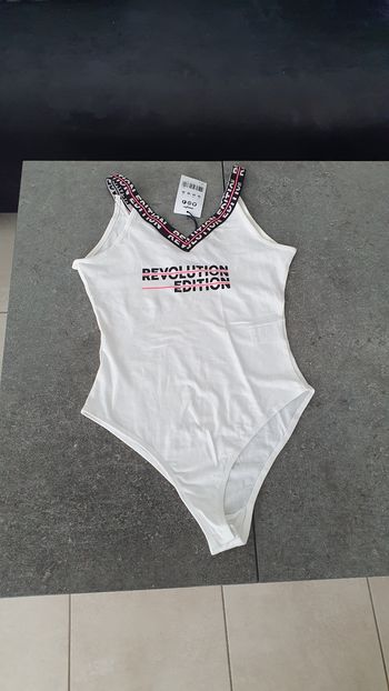 Bodie neuf blanc Jennyfer en M