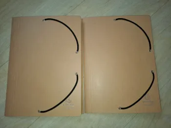 pochette / chemise en carton