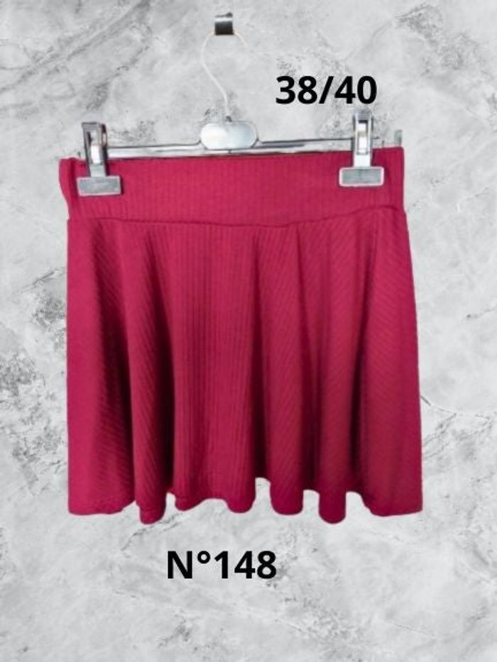 N°148 Jupe patineuse bordeaux T38/40. Jennyfer.