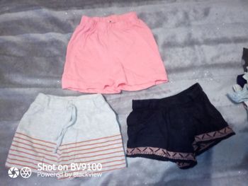Lot 3 shorts 12 mois