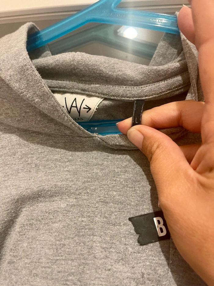 Tee shirt manches longues ou sweat leger ikks état neuf - photo numéro 2