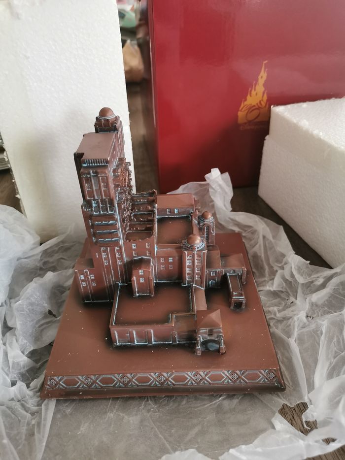 Figurine Hollywood tower hotel - photo numéro 5