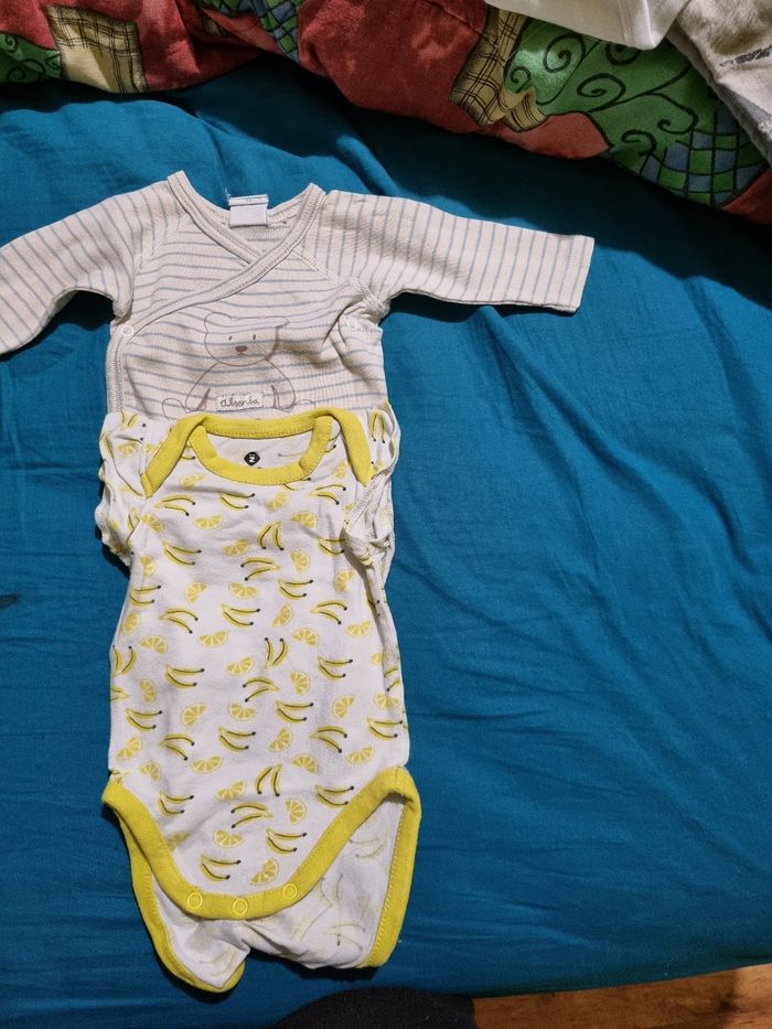 Lot de bodies - photo numéro 2