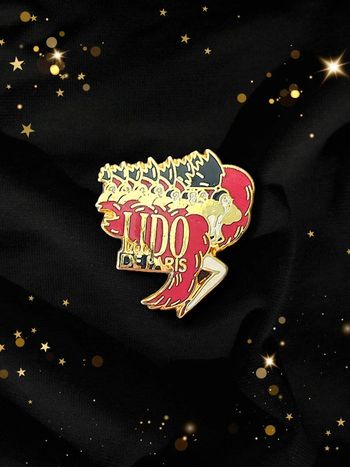 Pin's cabaret doré rouge vintage / Lido de Paris