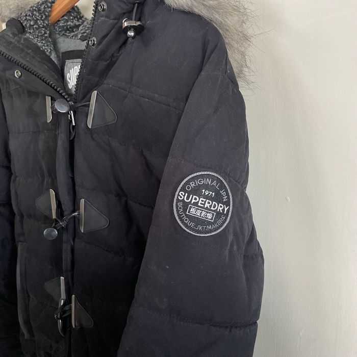 Doudoune noire Superdry femme Toggle Puffer capuche fausse fourrure M doublure sherpa V064 - photo numéro 4