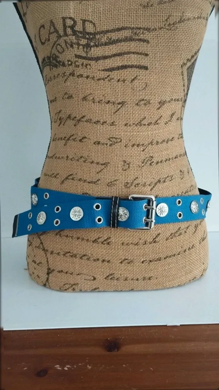 Ceinture bleu ronds argenté 95 cm