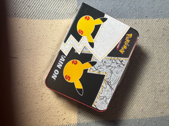 Valisette Pokémon célébrations 25 ans FR 🇫🇷 neuve - photo numéro 2