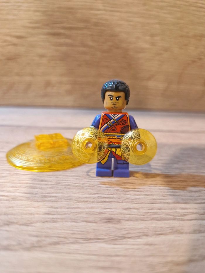 Figurine type lego Wong Dr Strange Marvel - photo numéro 2
