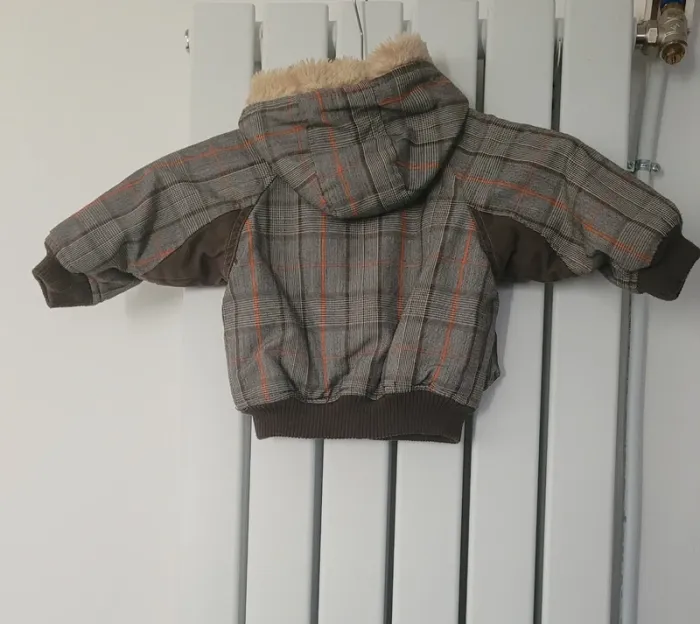Manteau hiver à capuche - photo numéro 2