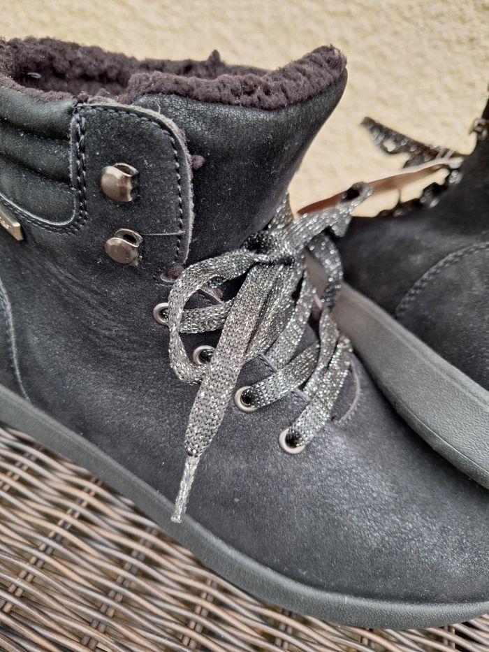 👢 Chaussures montantes légères Isotoner pointure 36 - photo numéro 3