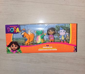 Figurines Dora l'exploratrice neuves