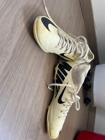 Baskets de foot nike