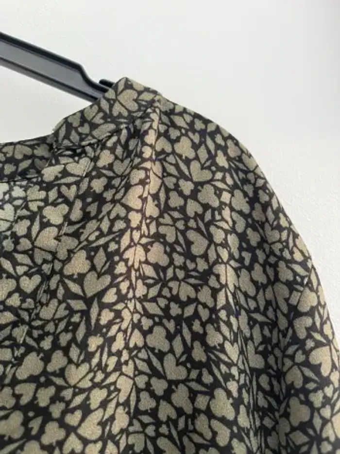 Blouse légère couleur kaki foncé Kiabi T38 très bon état - photo numéro 4