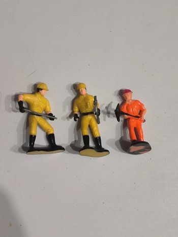 Figurine maquette ouvrier