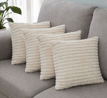 lot 4 housses de coussins haute gamme neuf 45.45