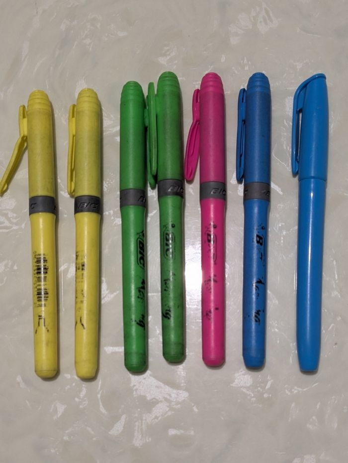 Lot de 7 stylos Surligneurs BIC, jaune, vert, rose, bleu. - photo numéro 2