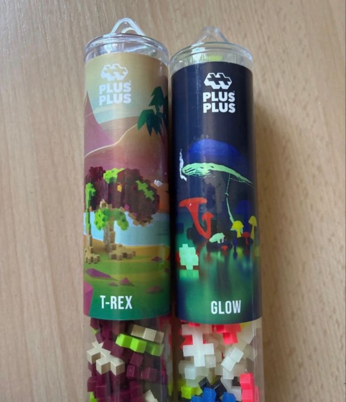 Lot de deux tubes de Plus plus T tex et lumineux - photo numéro 2