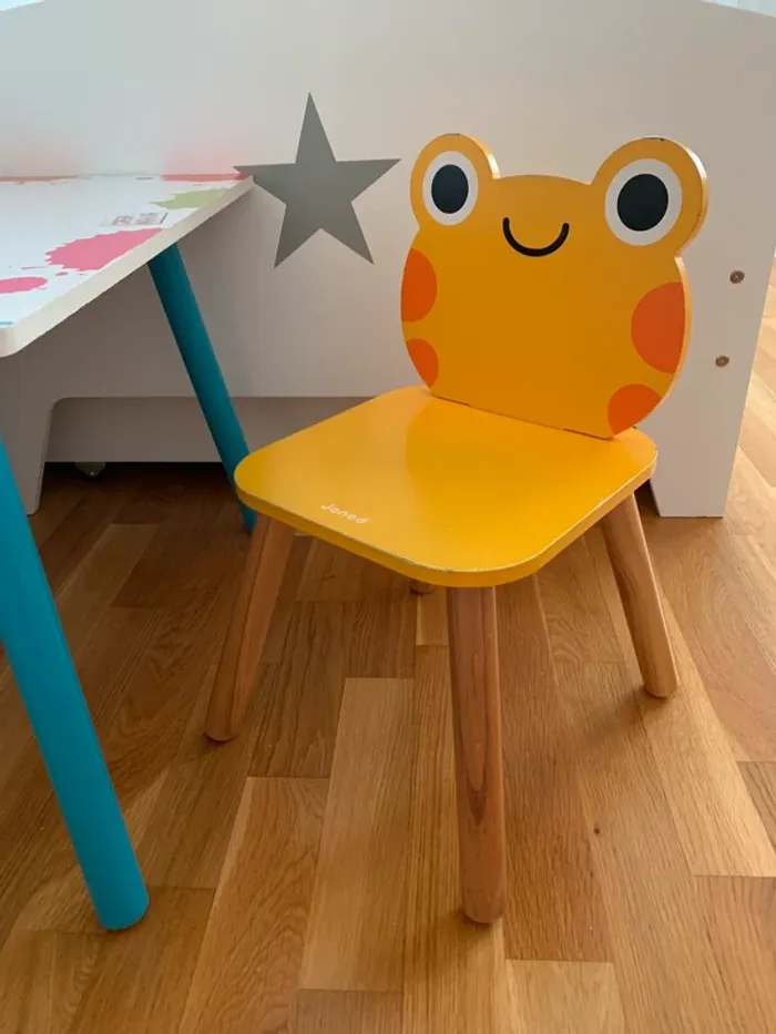 Chaise en bois enfant marque Janod - photo numéro 3