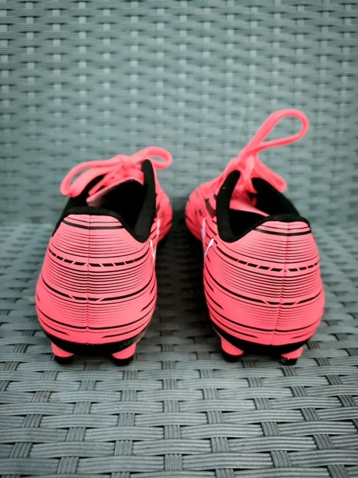 Baskets de football avec crampons Puma Rapido III Neuves Taille 42 - photo numéro 4