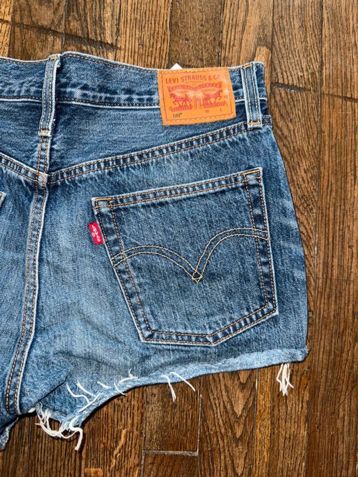 Short Levi’s 501 Taille 28 us - photo numéro 2
