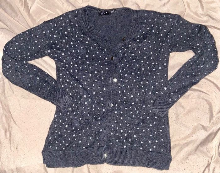 Gilet couleur gris motif étoile taille 5/6 ans