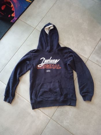 Sweat à capuche en très bon état deeluxe