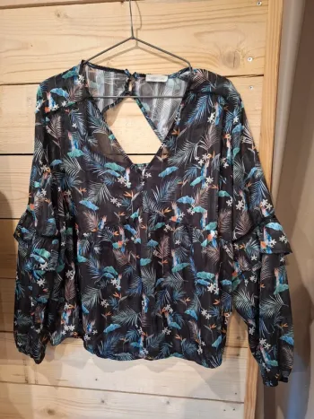 Chemise cache cache