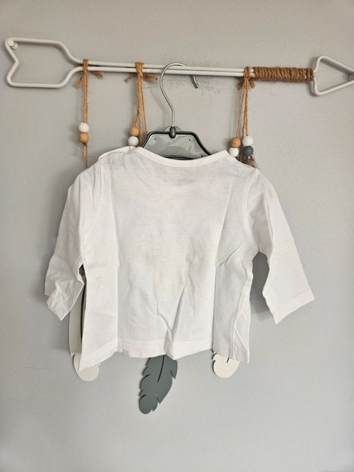 Tee shirt 3 mois - photo numéro 2