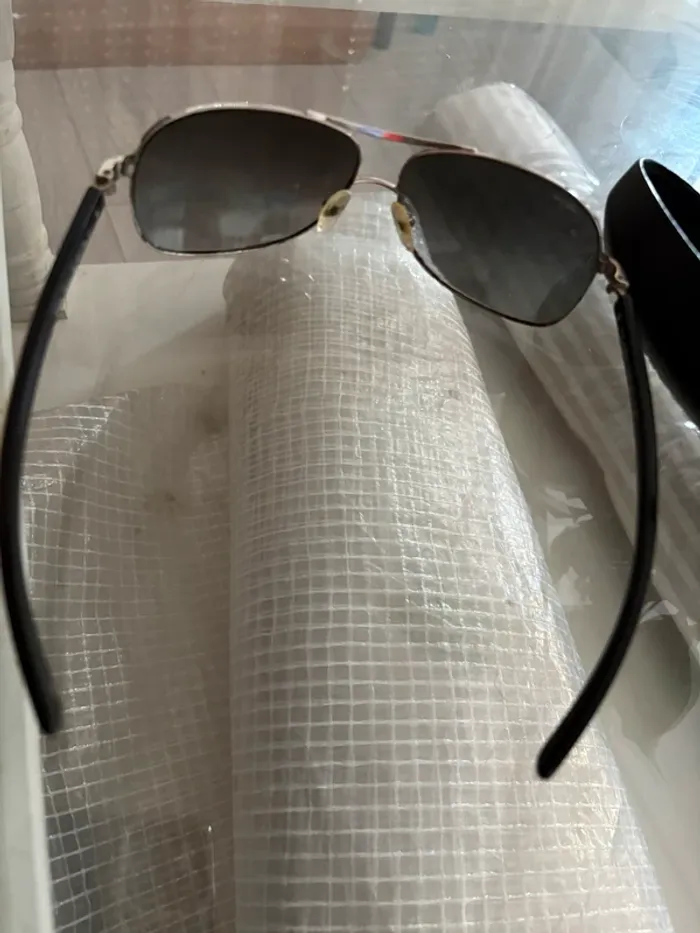 Lunettes de soleil - photo numéro 3