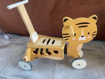 Porteur chariot de marche tigre Verbaudet