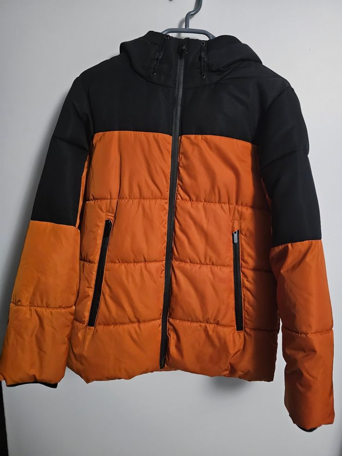 Doudoune orange et noir  12ans 13ans chaude