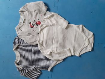 Lot de 3 body 3mois