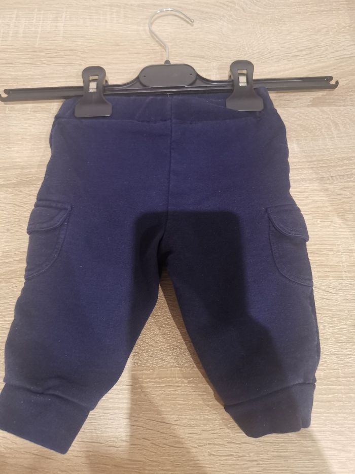 Pantalon 6 mois - photo numéro 2