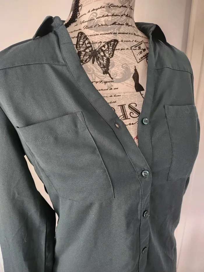 Très Jolie Blouse de couleur Verte foncée de marque Tally Weijl et de taille 36 - photo numéro 2