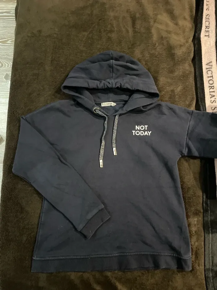 Pull bleu marine mango