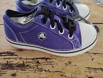 Basket crocs violette