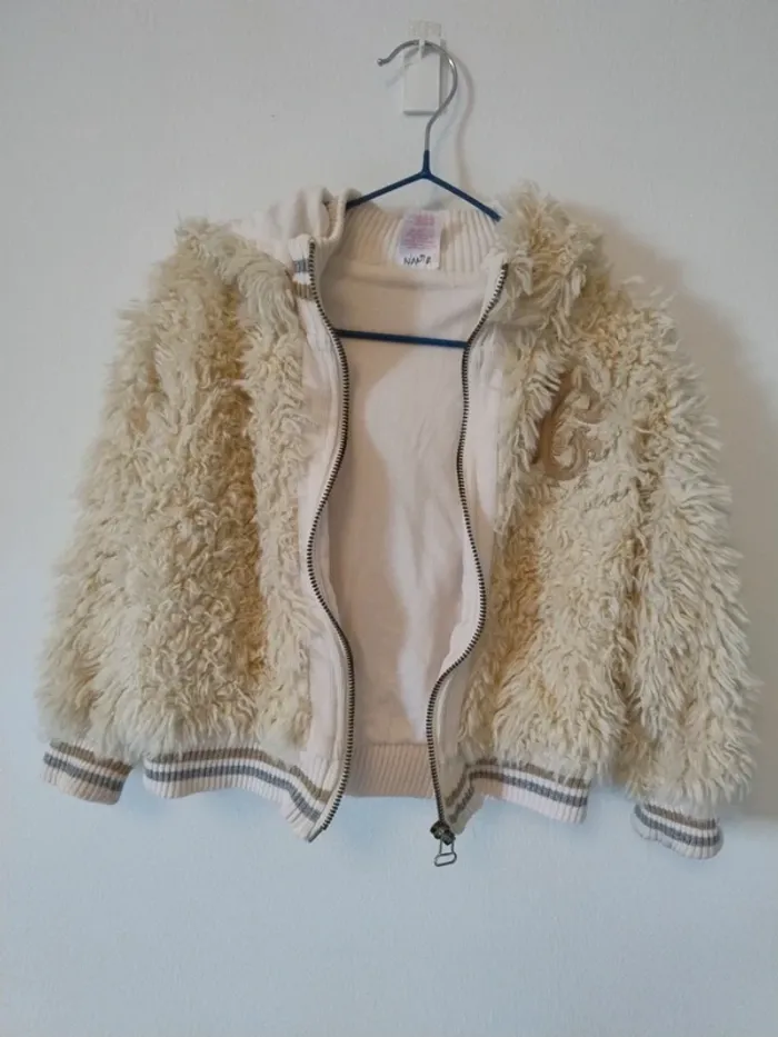 Veste fille à capuche - photo numéro 2