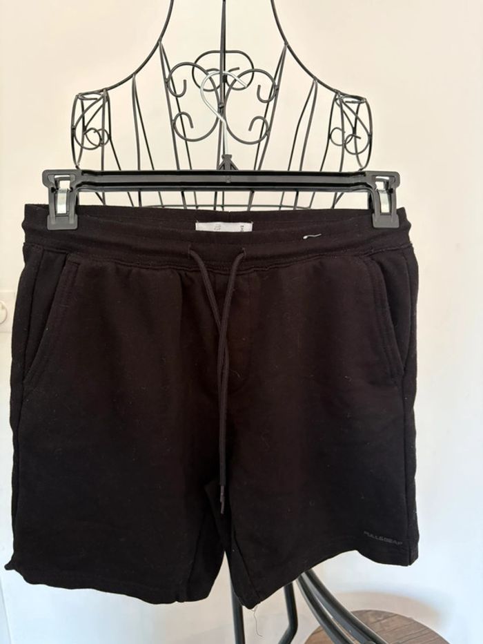 Short Pull&bear Noir en Molleton (Taille M)