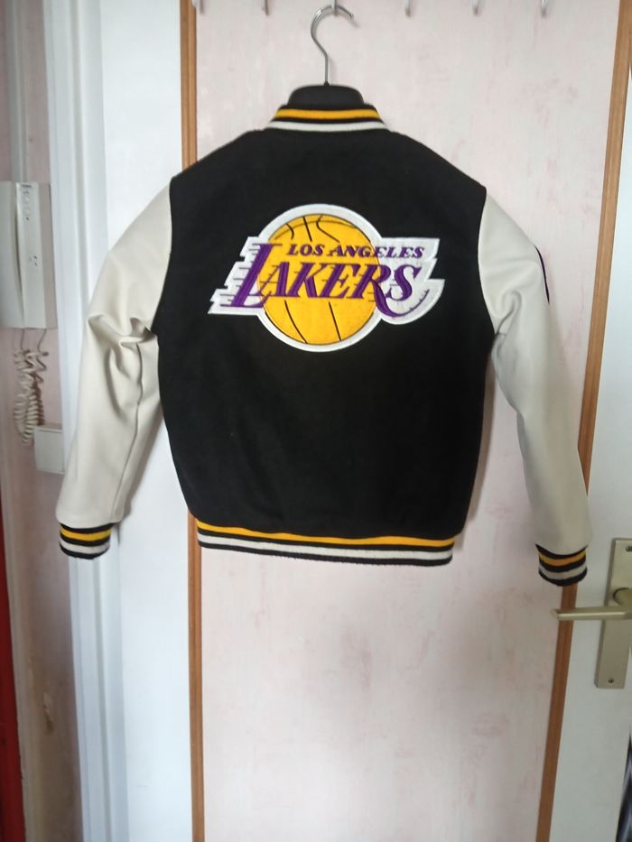 Blouson Lakers Los Angeles NBA taille 8 ans - photo numéro 3