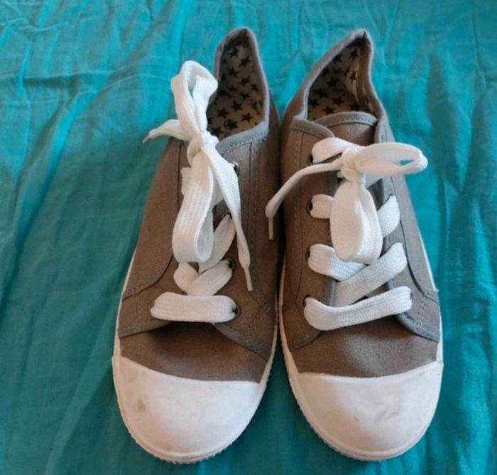 Chaussure enfant fille Taille 34 Suisses Beebs by Kiabi