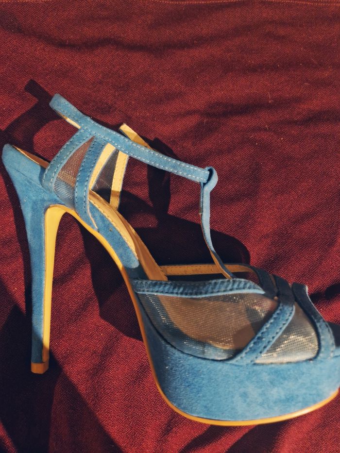 Sandales à talon - photo numéro 3