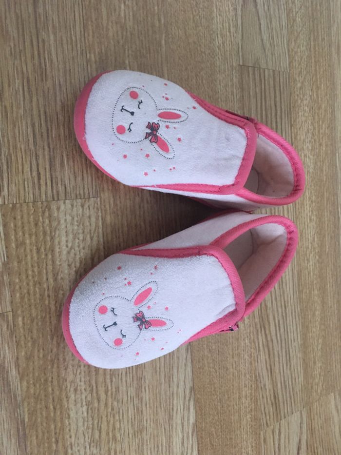 Chaussons fille pointure 25 - photo numéro 2