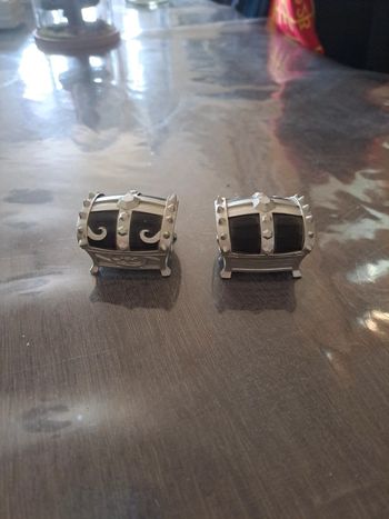 2 coffres skylanders