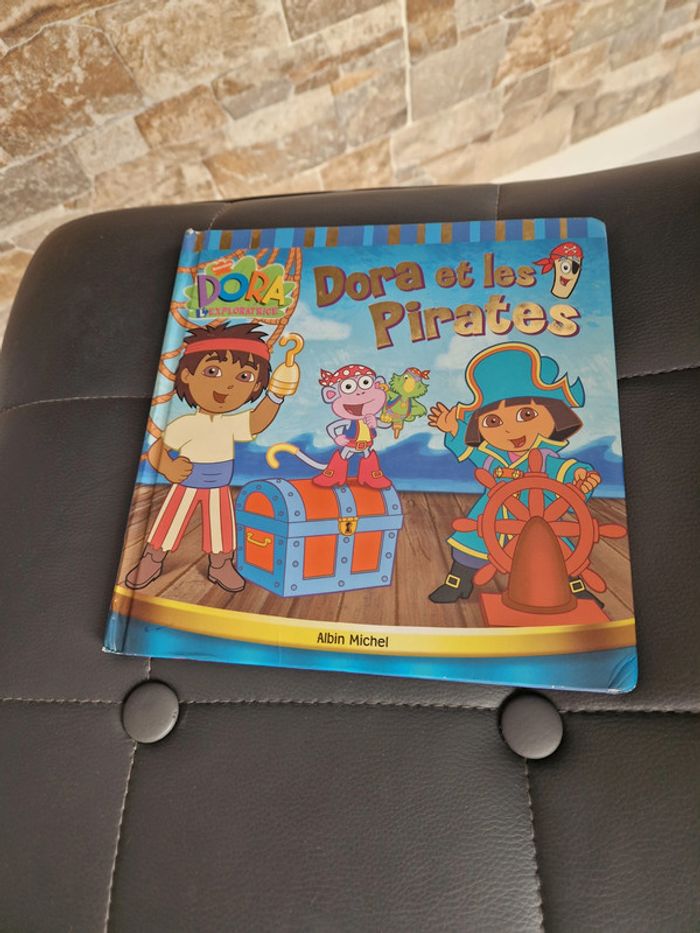 Dora l'exploratrice  : Dora et les pirates