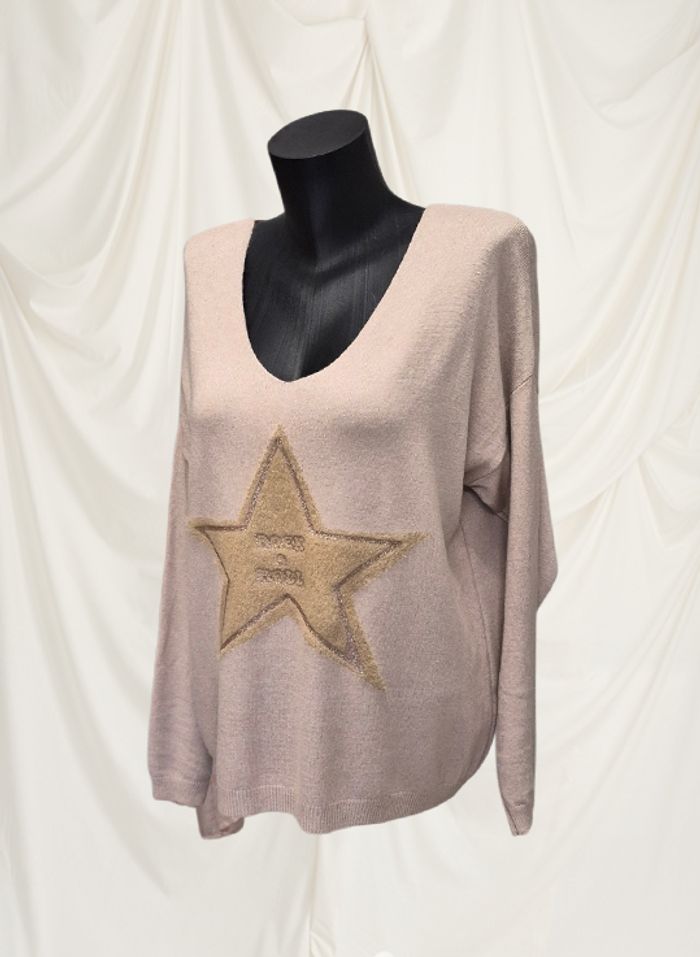 Pull Moelleux avec étoilé et Inscription