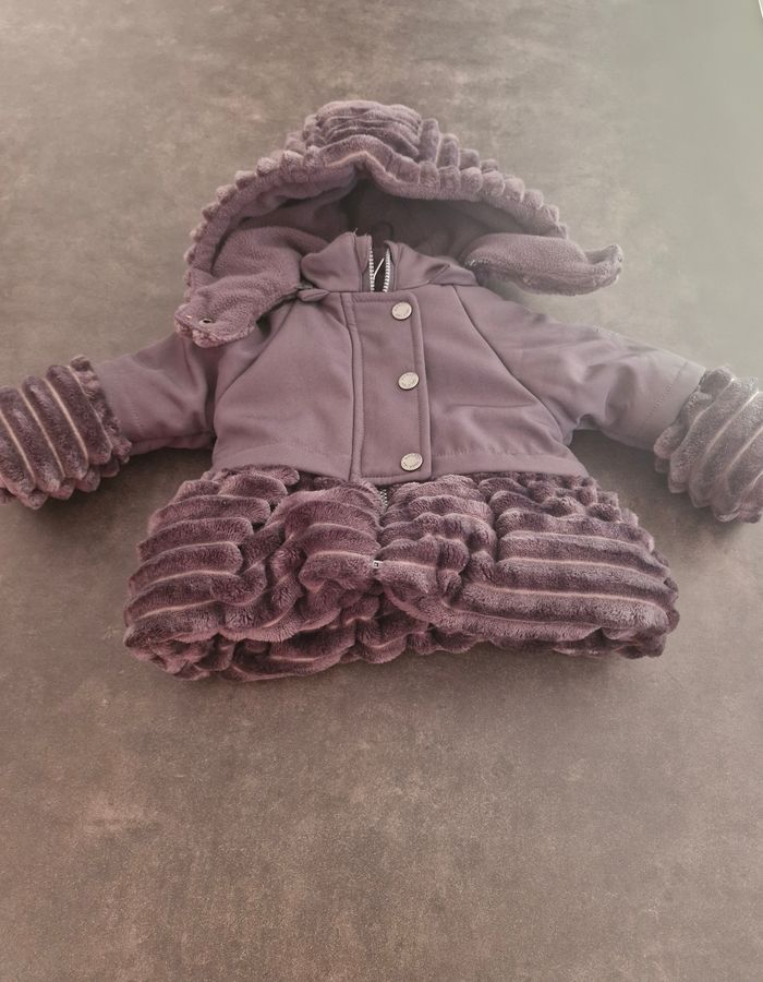 Manteau fillette jamais mis - photo numéro 3