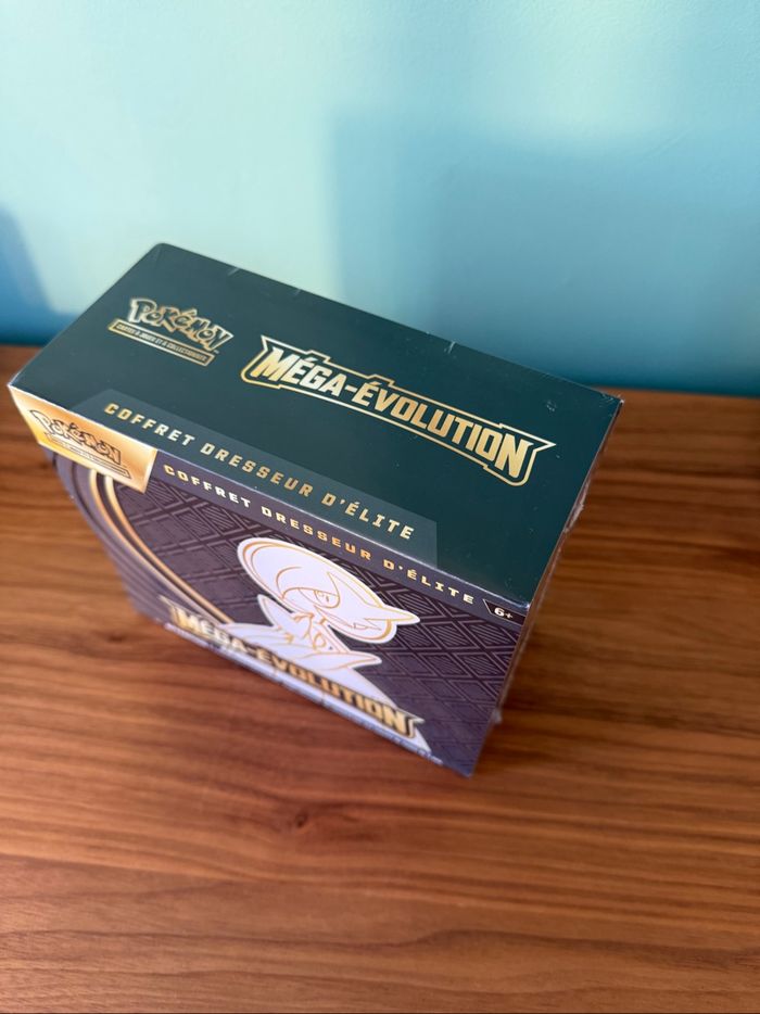 Coffret dresseur d’Elite Pokemon. Mega évolution Gardevoir. Totalement neuf. - photo numéro 3